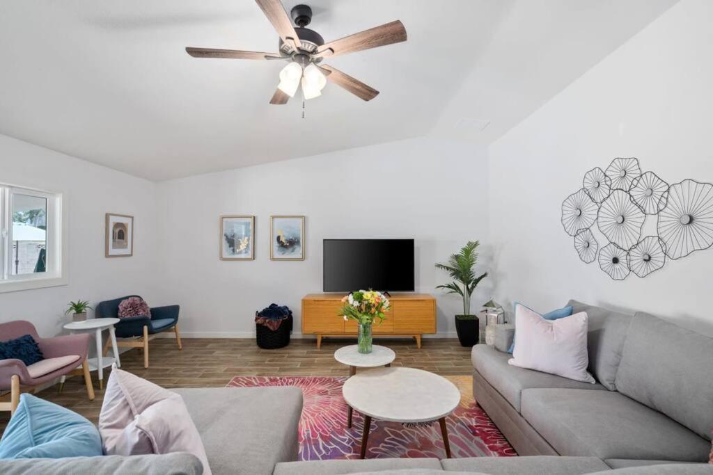 Villa Fab Phx Getaway W/ Pool & Fire Pit Phoenix Exterior foto