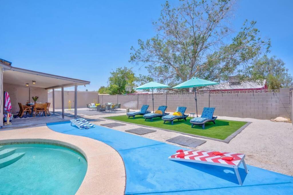 Villa Fab Phx Getaway W/ Pool & Fire Pit Phoenix Exterior foto